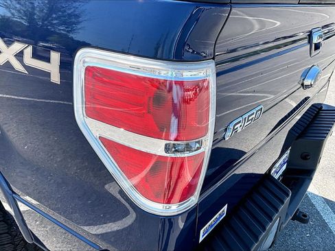 Used 2012 Ford F150 Lariat w/ Lariat Chrome Pkg image 23