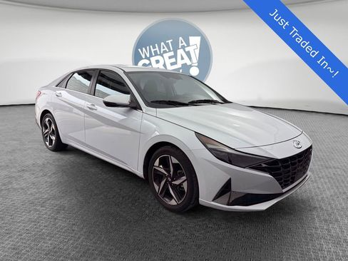 Used 2021 Hyundai Elantra Limited image 1