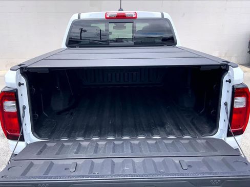 Used 2025 GMC Canyon AT4 w/ AT4X Package AWD/4WD image 18