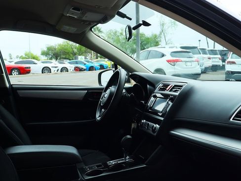Used 2018 Subaru Outback 2.5i image 31
