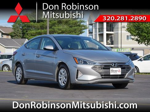 Used 2020 Hyundai Elantra SE FWD image 1