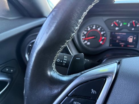 Used 2022 Chevrolet Camaro LT image 19