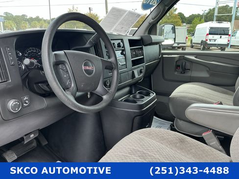 Used 2015 GMC Savana 2500 RWD image 20