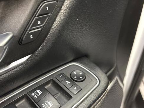 Used 2022 RAM 1500 Laramie AWD/4WD image 26