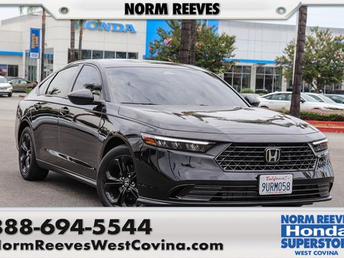 Used 2025 Honda Accord SE image 1