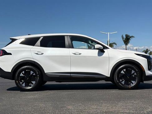 New 2026 Kia Sportage LX FWD image 3