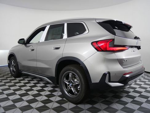 Used 2025 BMW X1 xDrive28i w/ Convenience Package image 5