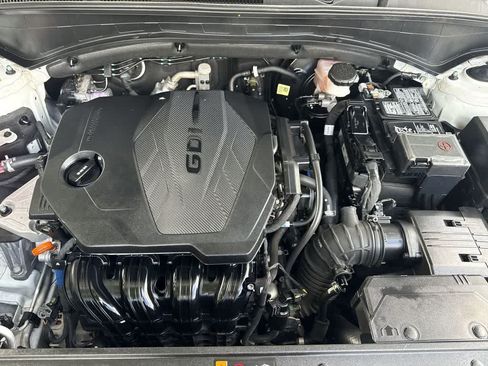 Used 2023 Hyundai Santa Fe SE FWD image 12