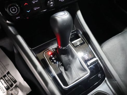 Used 2023 Jeep Compass Latitude image 33