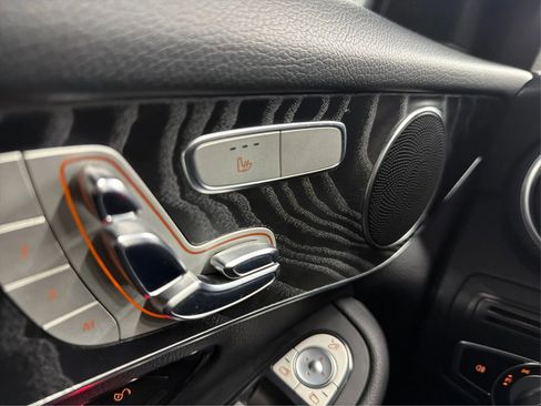 Used 2018 Mercedes-Benz GLC 300 image 28