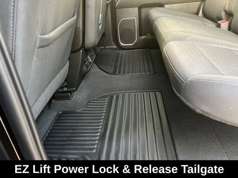 Used 2023 Chevrolet Silverado 1500 LT RWD image 20