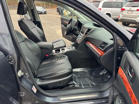 Used 2012 Subaru Legacy 3.6R Limited image 17
