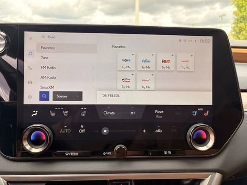 Used 2025 Lexus RX 350h AWD/4WD image 17