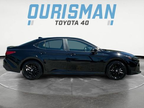 Used 2025 Toyota Camry SE w/ Convenience Package AWD/4WD image 8