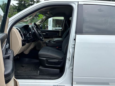 Used 2022 RAM 3500 Big Horn AWD/4WD image 25