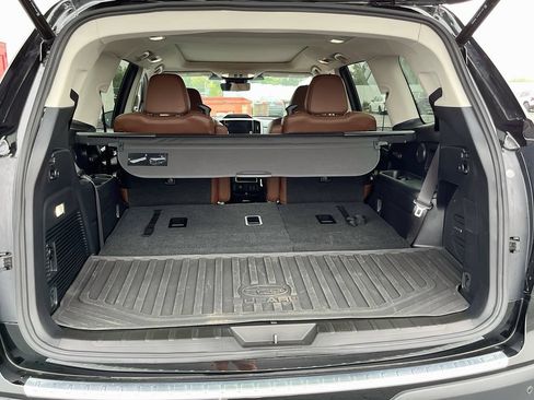 Used 2025 Subaru Ascent Touring w/ Popular Package #1 AWD/4WD image 28