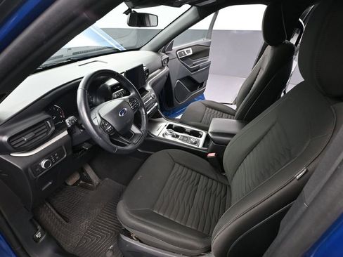 Used 2020 Ford Explorer XLT w/ Comfort Package AWD/4WD image 22