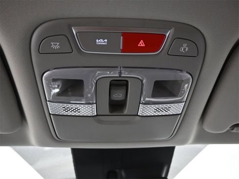 New 2025 Kia Telluride S image 37