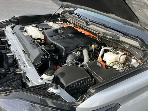 Used 2024 Toyota Tundra Limited image 32