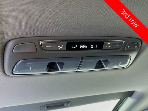 Used 2022 Kia Telluride S FWD image 27