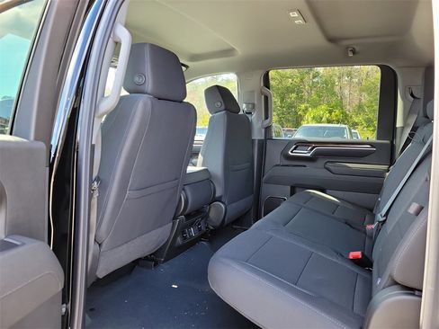 New 2026 GMC Sierra 2500 SLE w/ SLE Value Package; image 6