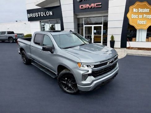 Used 2025 Chevrolet Silverado 1500 RST w/ Convenience Package II AWD/4WD image 2