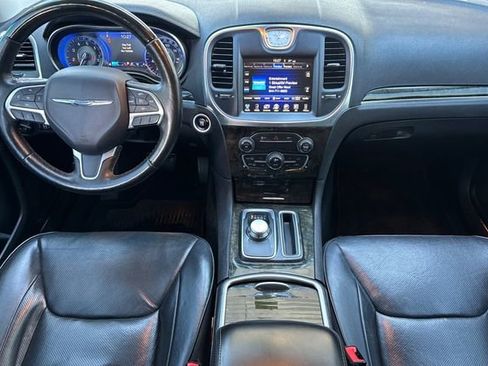 Used 2016 Chrysler 300 C image 13