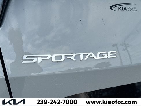 New 2026 Kia Sportage SX image 10