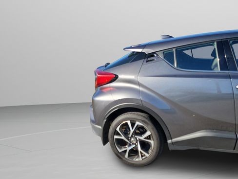 Used 2019 Toyota C-HR Limited image 22