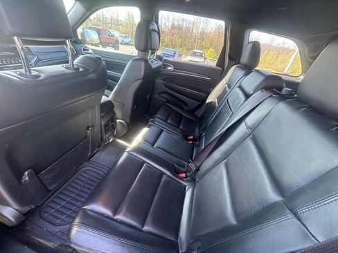 Used 2019 Jeep Grand Cherokee Limited w/ Luxury Group II image 14