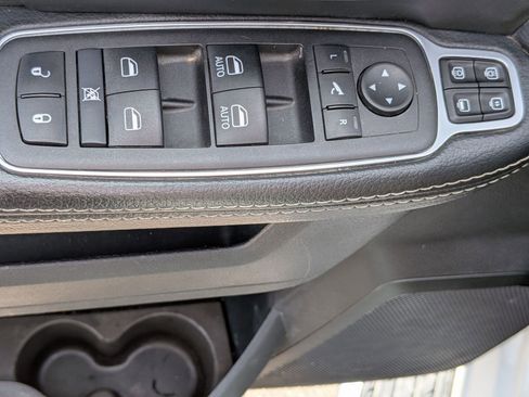 Used 2024 RAM 2500 Big Horn AWD/4WD image 14