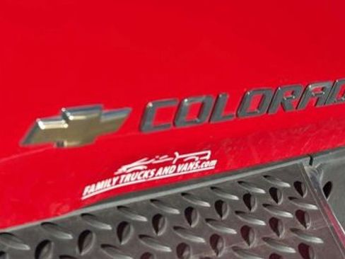 Used 2012 Chevrolet Colorado LT image 16