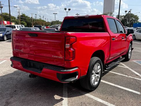 Used 2019 Chevrolet Silverado 1500 Custom w/ Custom Value Package RWD image 8