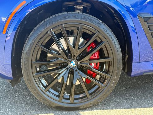 Used 2024 BMW X5 M60i w/ M Sport Professional Package image 9