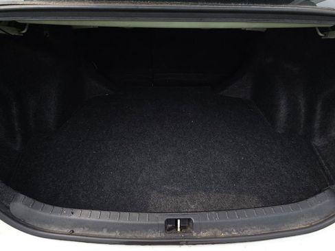 Used 2014 Toyota Corolla LE FWD image 15