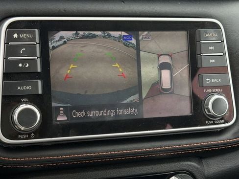 Used 2020 Nissan Kicks SR image 18