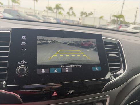 Used 2021 Honda Pilot Special Edition image 18