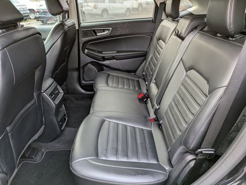 Certified 2024 Ford Edge SEL w/ Convenience Package image 17