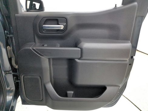 Used 2020 Chevrolet Silverado 1500 LT RWD image 26