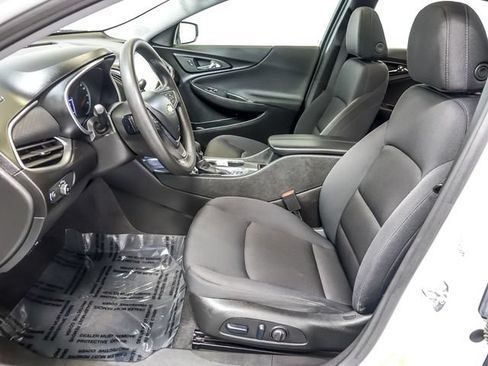 Used 2024 Chevrolet Malibu LT FWD image 12