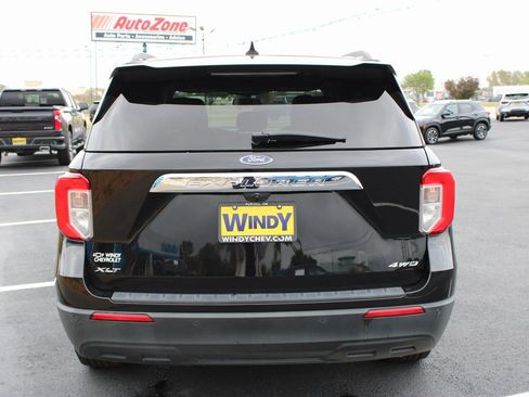 Used 2022 Ford Explorer XLT AWD/4WD image 7