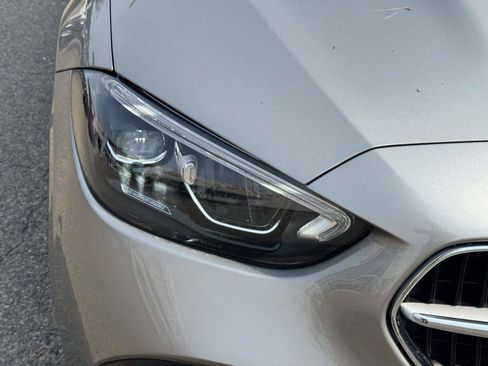 Used 2022 Mercedes-Benz C 300 4MATIC Sedan w/ Pinnacle Trim Package image 9