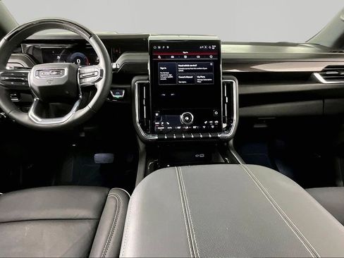 Certified 2025 GMC Yukon Elevation w/ LPO, Yukon Black Package AWD/4WD image 7