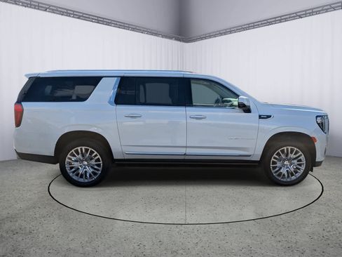 Certified 2024 GMC Yukon XL Denali w/ Advanced Technology Package AWD/4WD image 2
