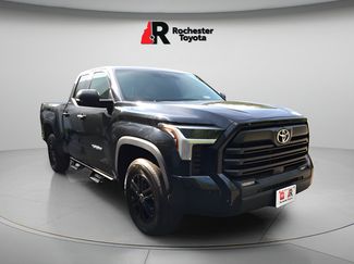 Used 2022 Toyota Tundra SR5 w/ SR5 Convenience Package AWD/4WD video 1