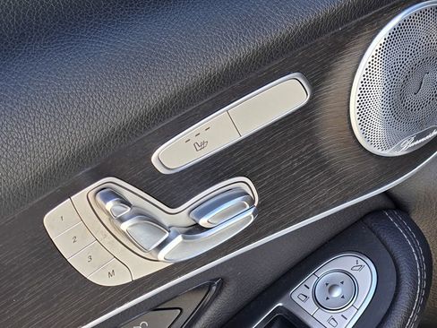 Used 2020 Mercedes-Benz GLC 300 4MATIC w/ AMG Line image 29