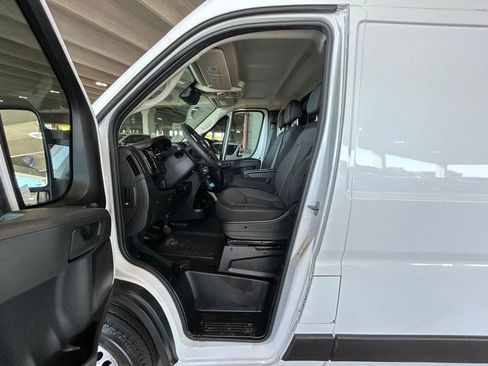 Used 2024 RAM ProMaster 3500 w/ Convenience Group image 9