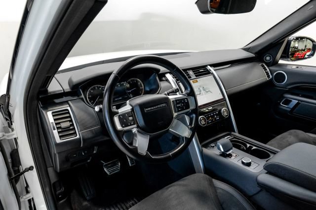 Used 2023 Land Rover Discovery S R-Dynamic AWD/4WD image 4