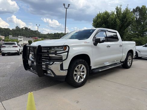 Used 2020 Chevrolet Silverado 1500 LTZ w/ LTZ Premium Package AWD/4WD image 4