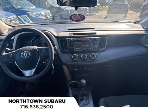 Used 2016 Toyota RAV4 LE FWD image 9